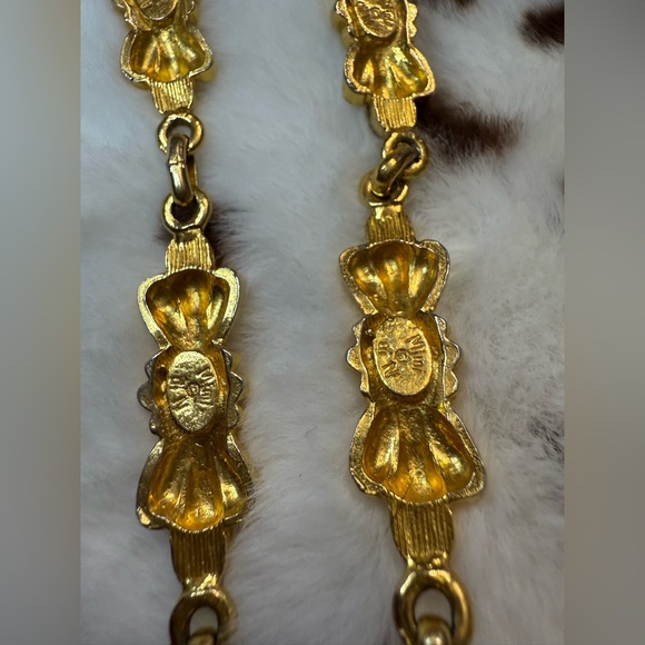 SOLD Vintage. 1972 Mimi Di N - Runway Necklace - Picture 11 of 15